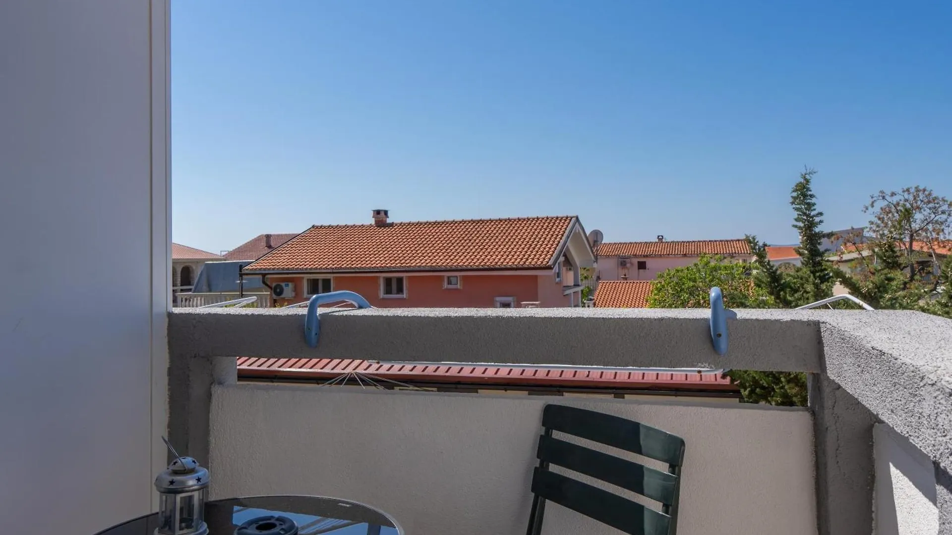 Apartments With A Parking Space Vir - 23044